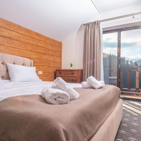 Residence Nesh Tatariv Εξωτερικό φωτογραφία