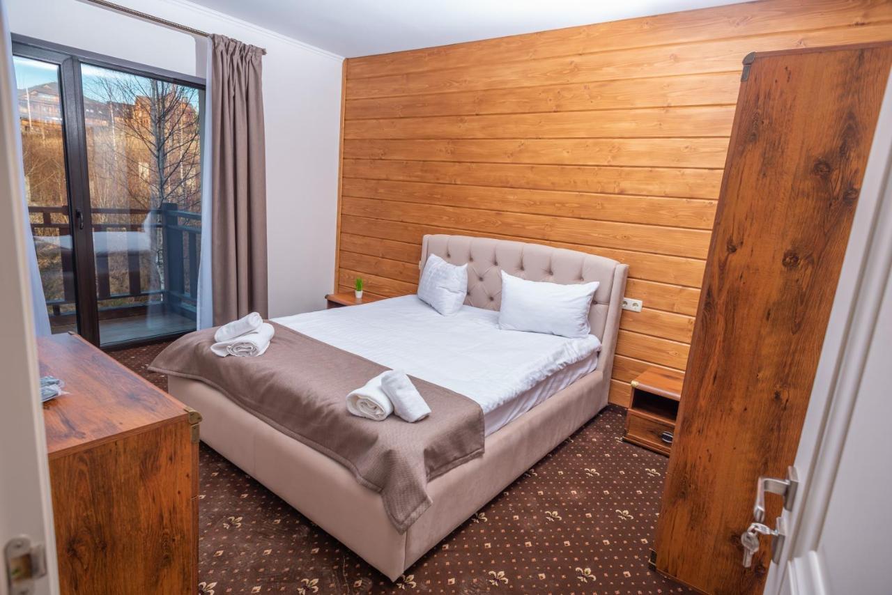 Residence Nesh Tatariv Εξωτερικό φωτογραφία