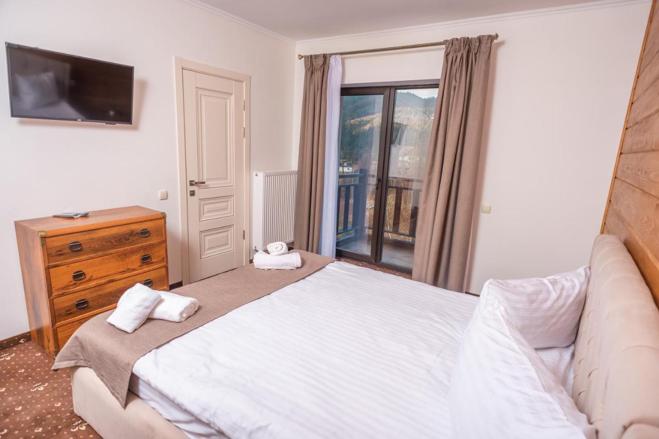 Residence Nesh Tatariv Εξωτερικό φωτογραφία