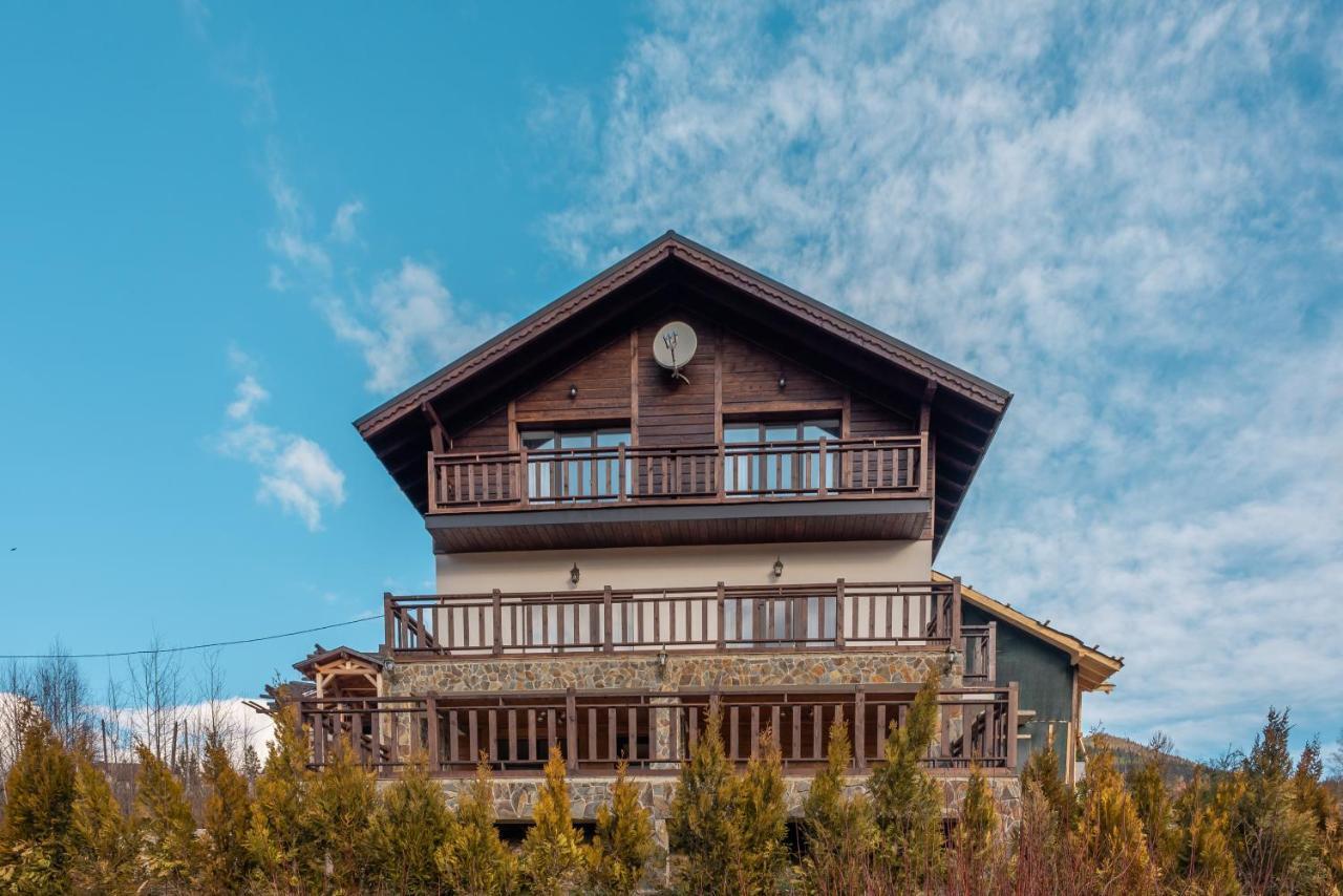 Residence Nesh Tatariv Εξωτερικό φωτογραφία