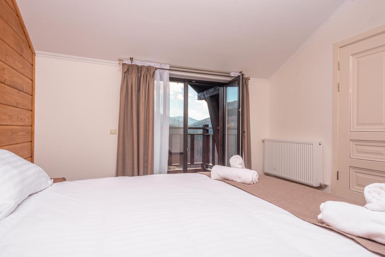 Residence Nesh Tatariv Εξωτερικό φωτογραφία